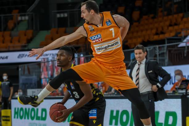 的头球能力 的头球能力