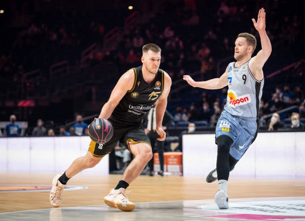 因王哲林的 因王哲林的