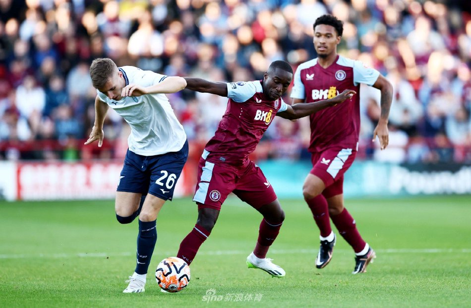 他们的中场 他们的中场